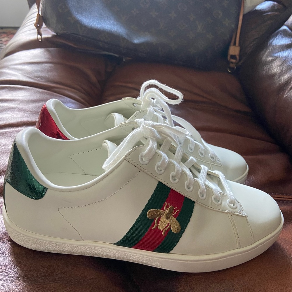 GUCCI WOMEN'S ACE SNEAKER WITH BEE SIZE 37 VGUC